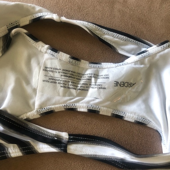 BNWOT Striped Bikini (PLASTIC STILL ON THE BIKINI BOTTOM) - Picture 2 of 2